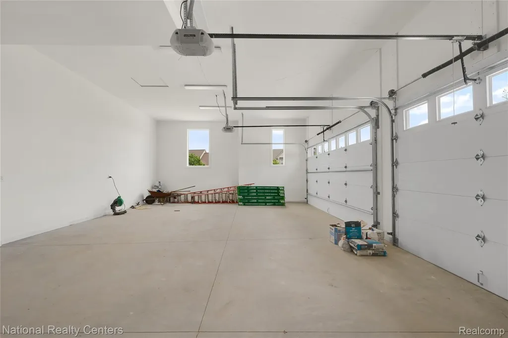 5245 Buell Drive Commerce Charter Township MI 48382