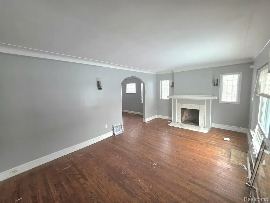 15241 Eastburn Street Detroit City MI 48205