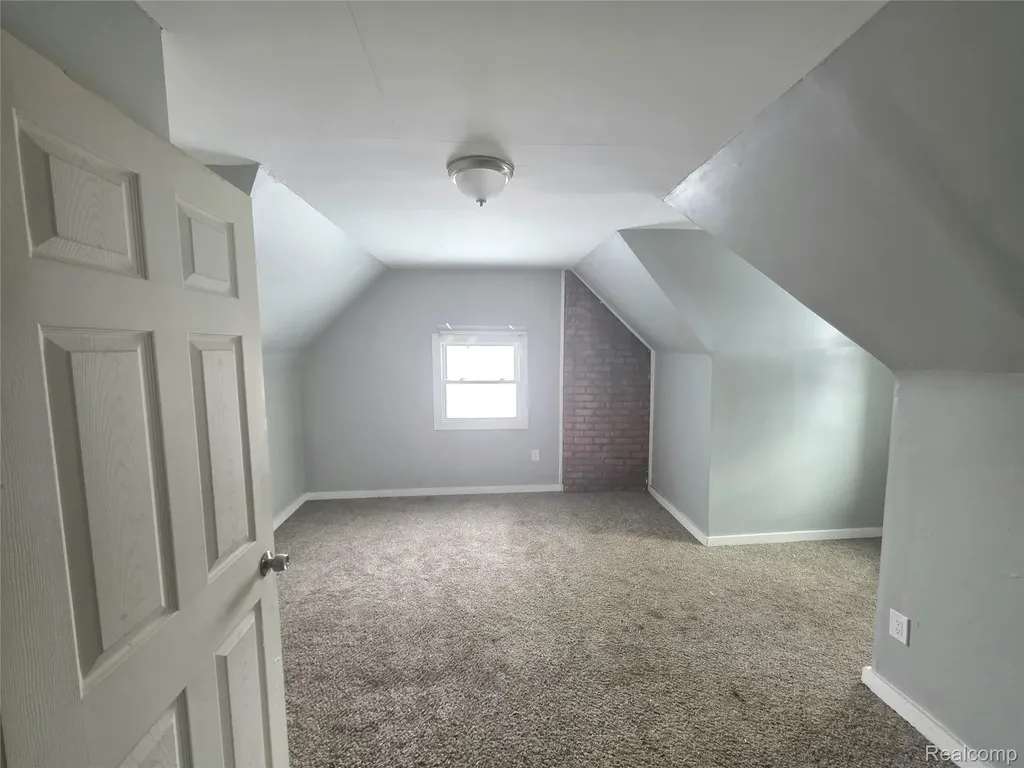 15241 Eastburn Street Detroit City MI 48205