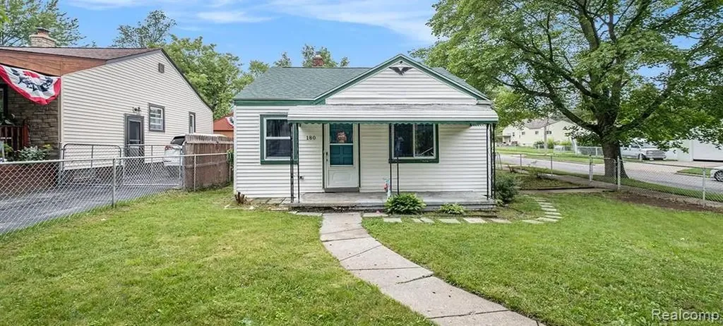 180 W Rutgers Avenue Pontiac City MI 48340