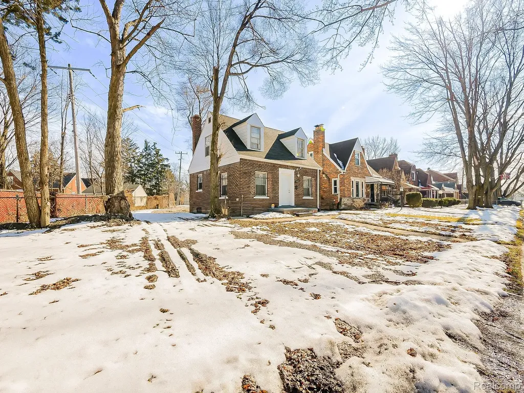 9744 Lakepointe Street Detroit City MI 48224