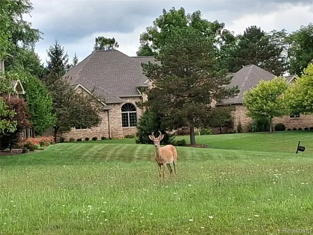 Lot 21 Burlwood Circle Grand Blanc Charter Township MI 48439