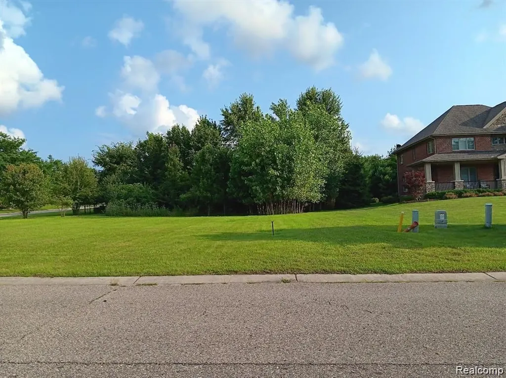 Lot 21 Burlwood Circle Grand Blanc Charter Township MI 48439