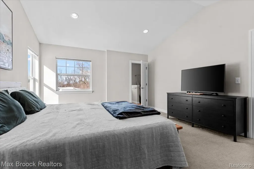 4511 Sedum Glen Waterford Charter Township MI 48328