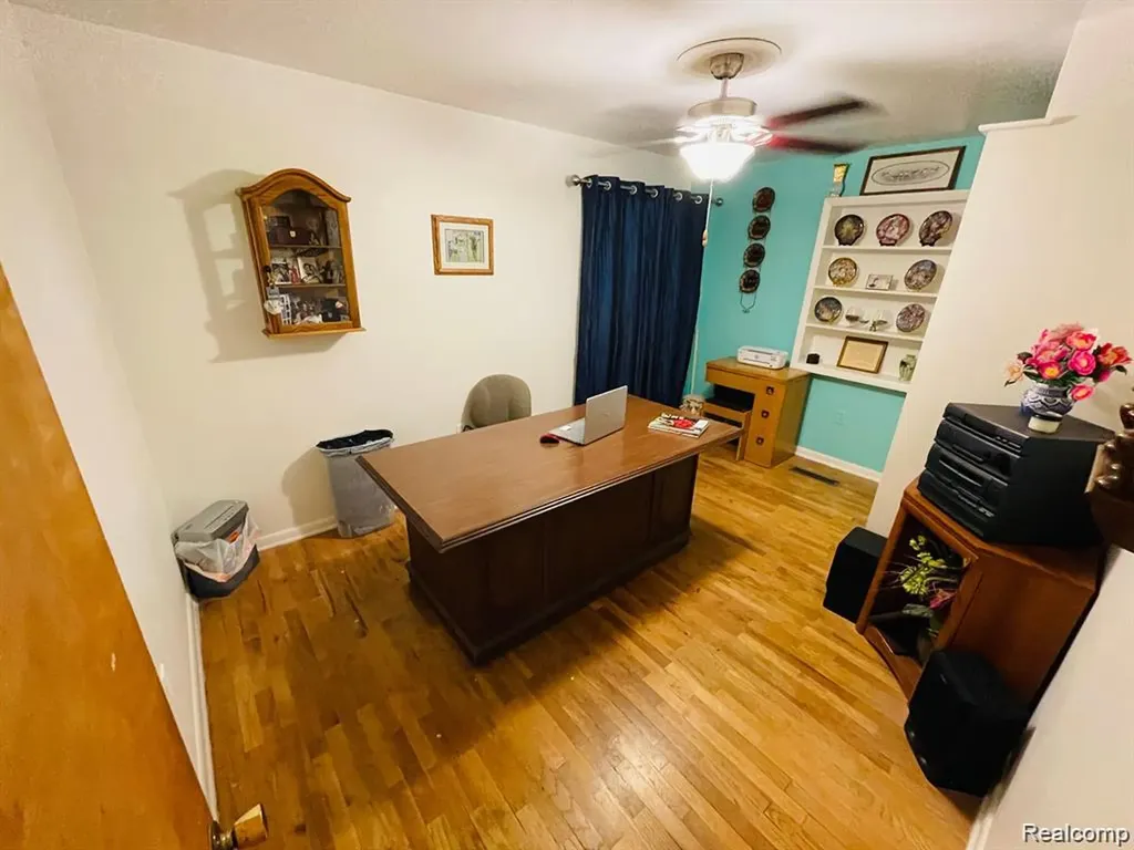 11424 W Corunna Road Clayton Charter Township MI 48449