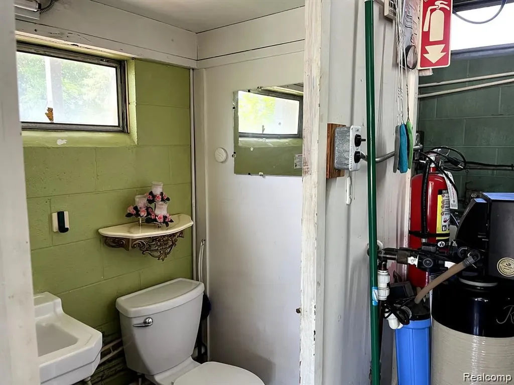 11424 W Corunna Road Clayton Charter Township MI 48449