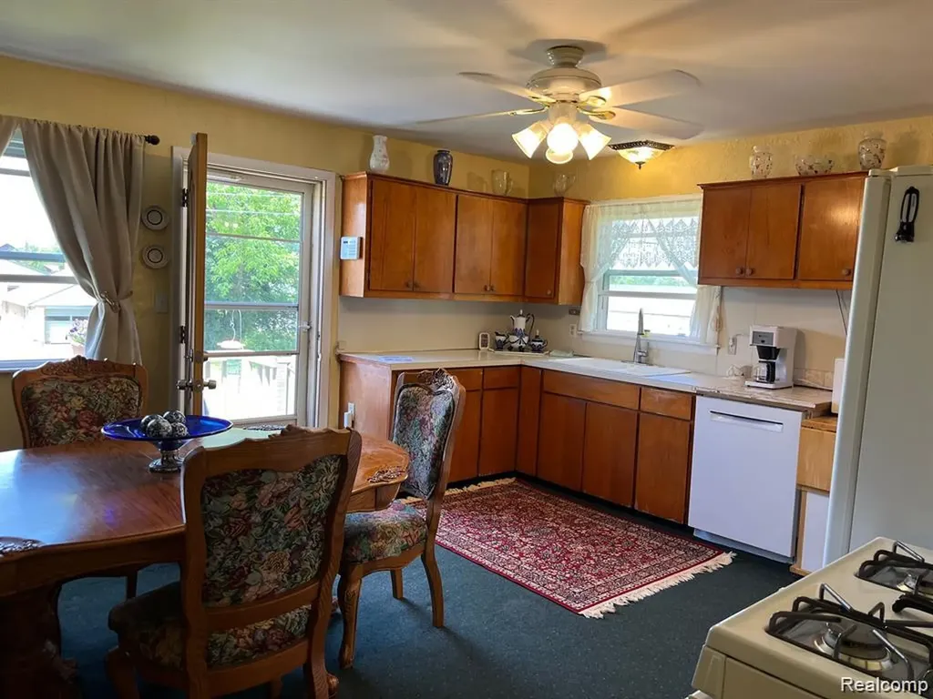 11424 W Corunna Road Clayton Charter Township MI 48449