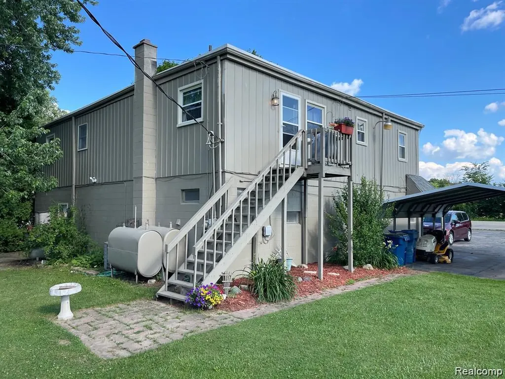 11424 W Corunna Road Clayton Charter Township MI 48449