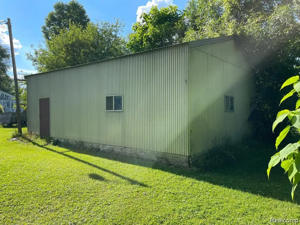11424 W Corunna Road Clayton Charter Township MI 48449