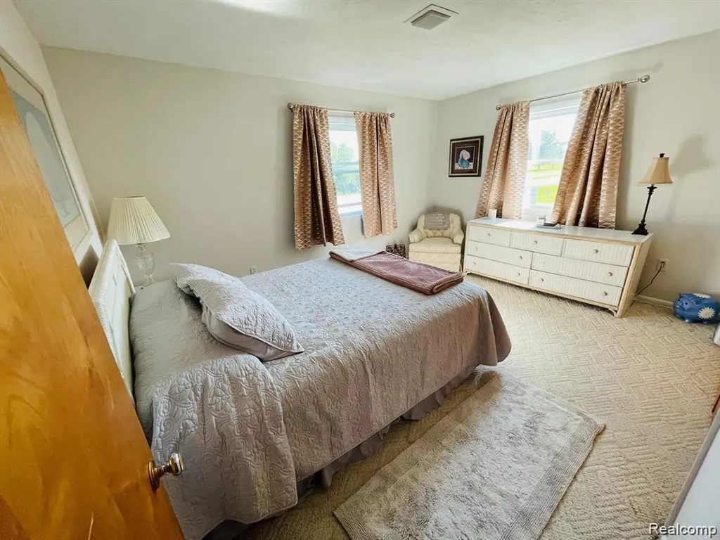 11424 W Corunna Road Clayton Charter Township MI 48449