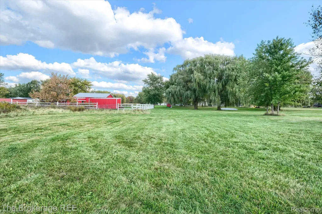 8171 N Linden Road Mt. Morris Township MI 48458