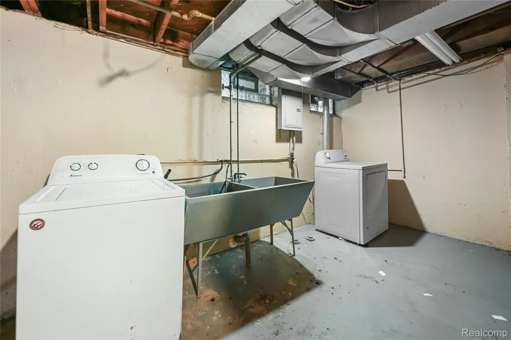 3535 Ewald Circle Detroit City MI 48204