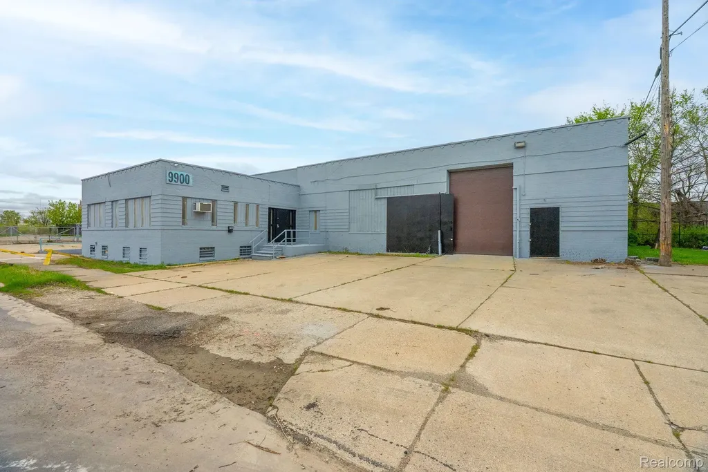 9900 Northlawn Street Detroit City MI 48204