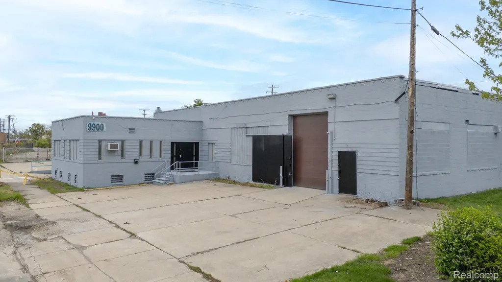 9900 Northlawn Street Detroit City MI 48204
