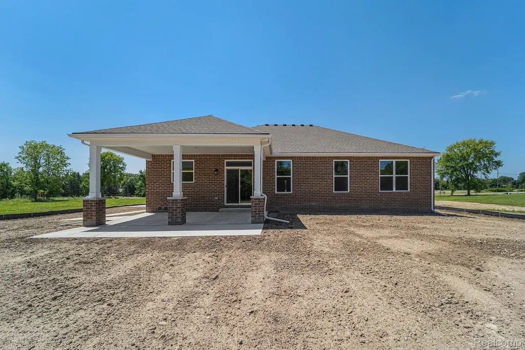 7557 Orchard Lane Washington Township MI 48095