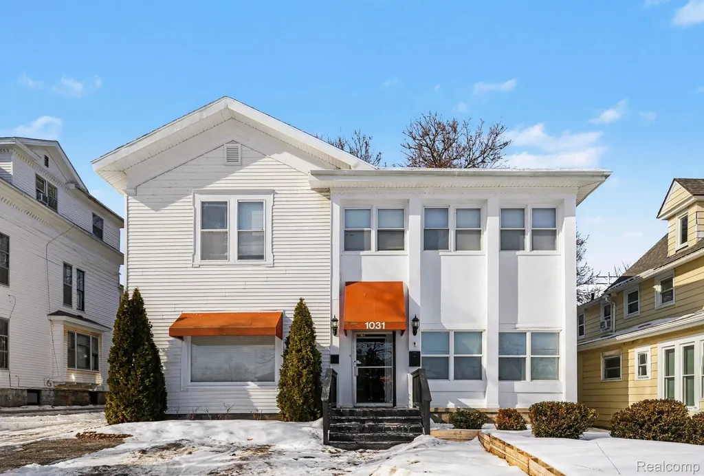 1031 N Washington Avenue Lansing City MI 48906