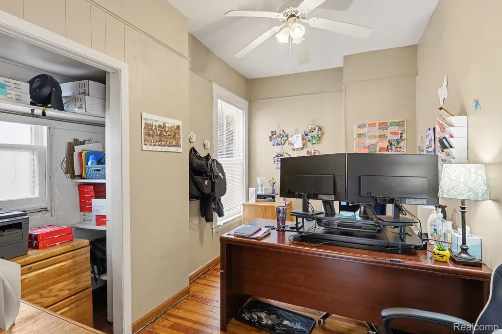 1031 N Washington Avenue Lansing City MI 48906