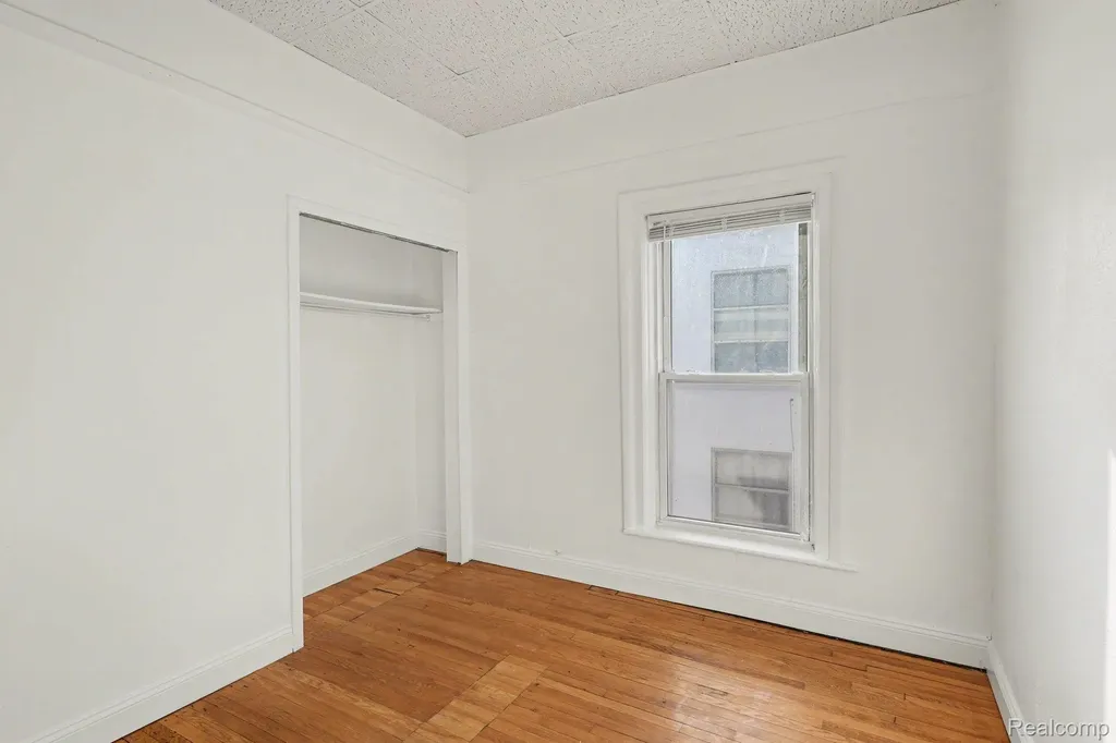 1031 N Washington Avenue Lansing City MI 48906