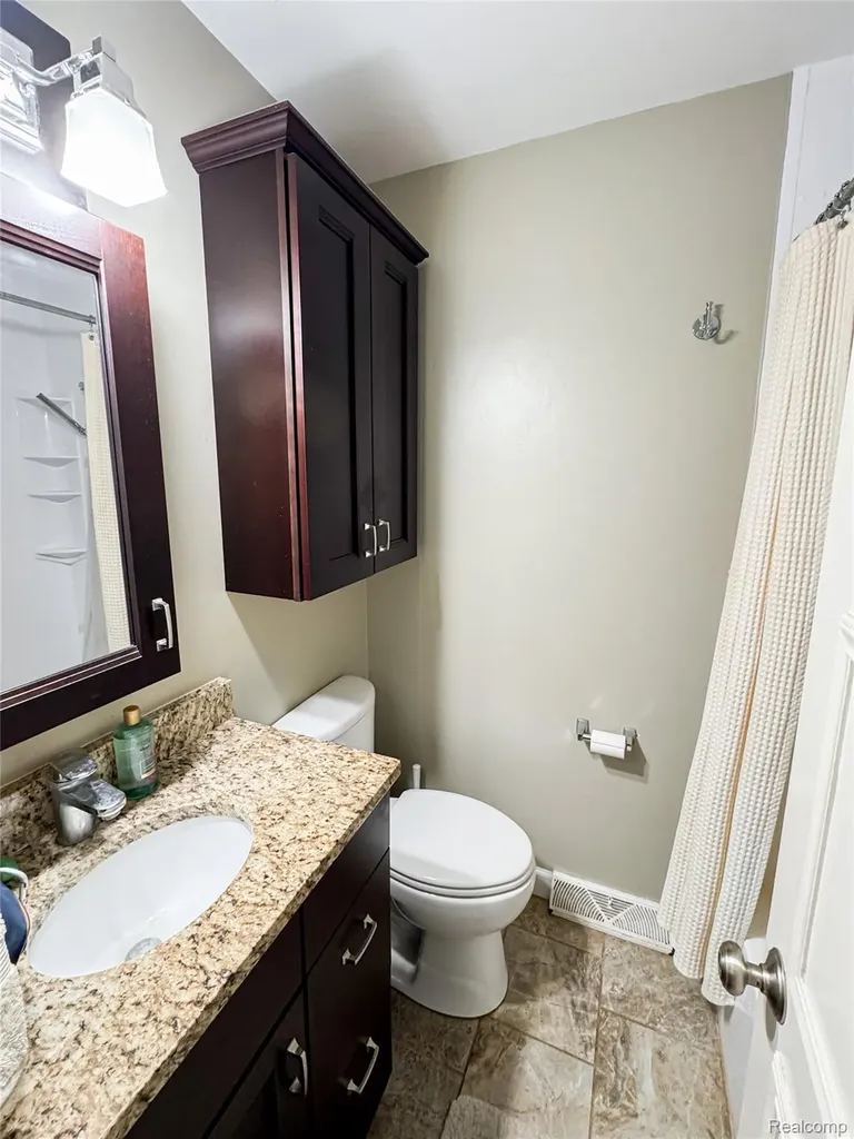 4028 Loon Lake Court Fenton Charter Township MI 48451