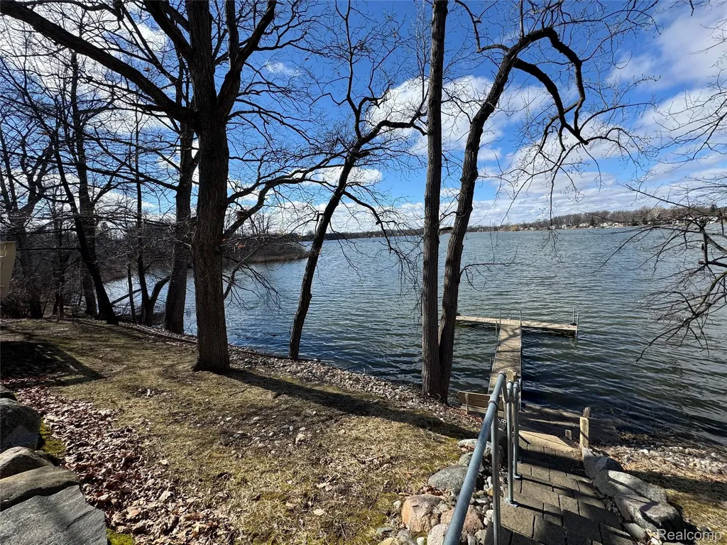 4028 Loon Lake Court Fenton Charter Township MI 48451