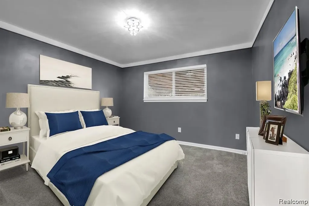 7518 Hazelton Street Dearborn Heights City MI 48127