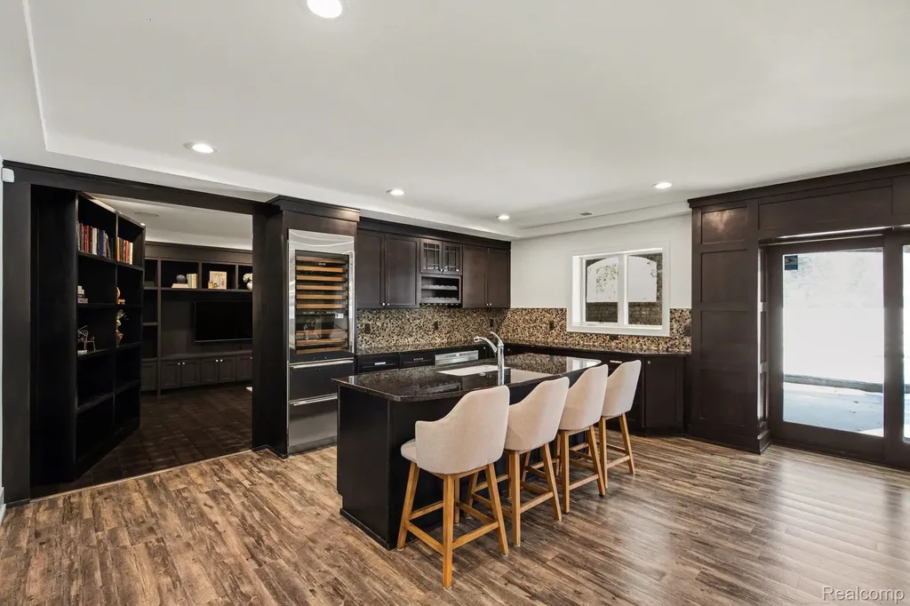 1021 Clear Creek Drive Rochester Hills City MI 48306