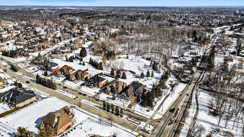 1021 Clear Creek Drive Rochester Hills City MI 48306
