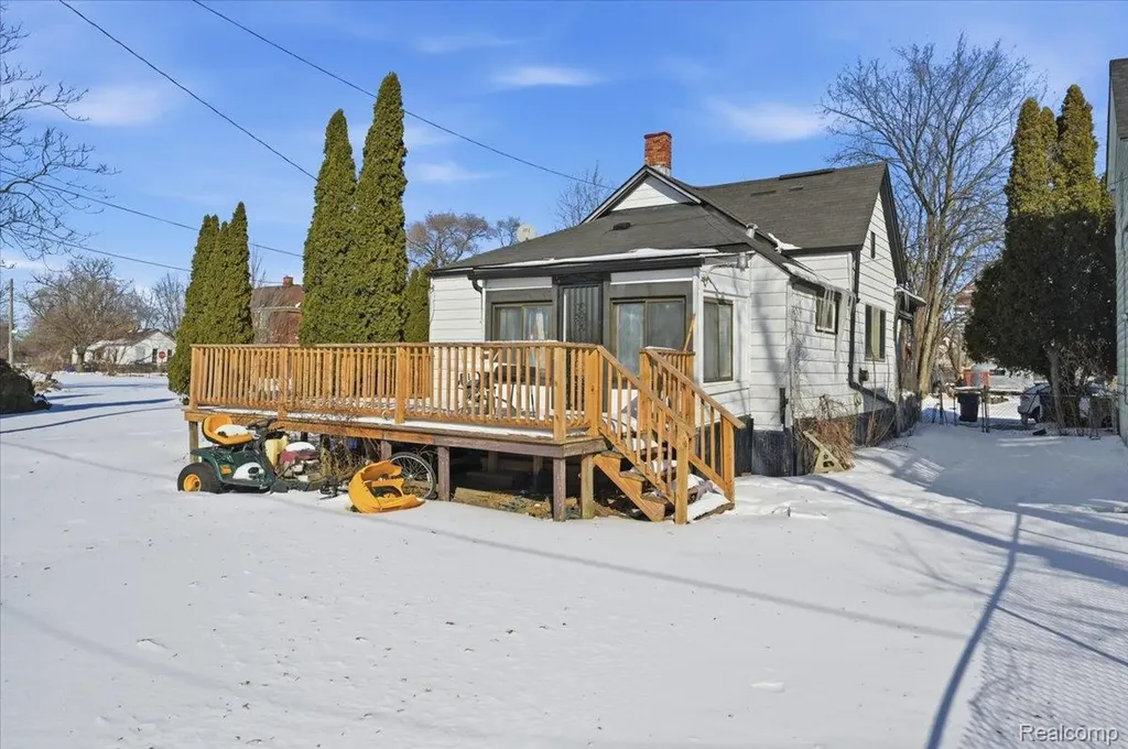 2745 Vermont Street Detroit City MI 48216