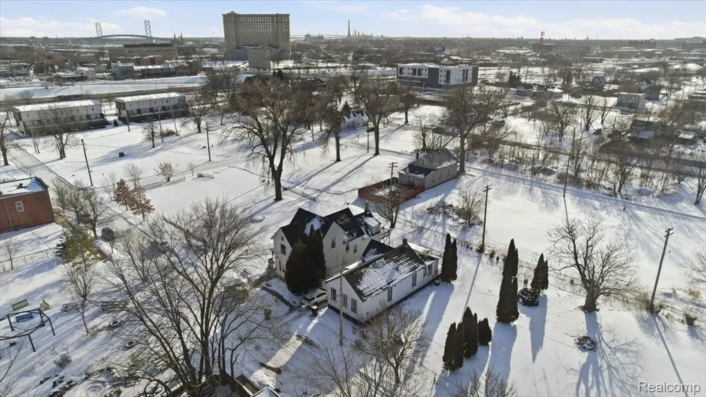 2745 Vermont Street Detroit City MI 48216