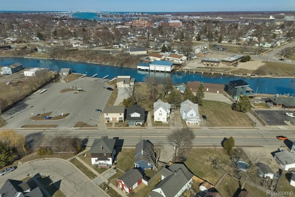 1134 Water Street Port Huron City MI 48060