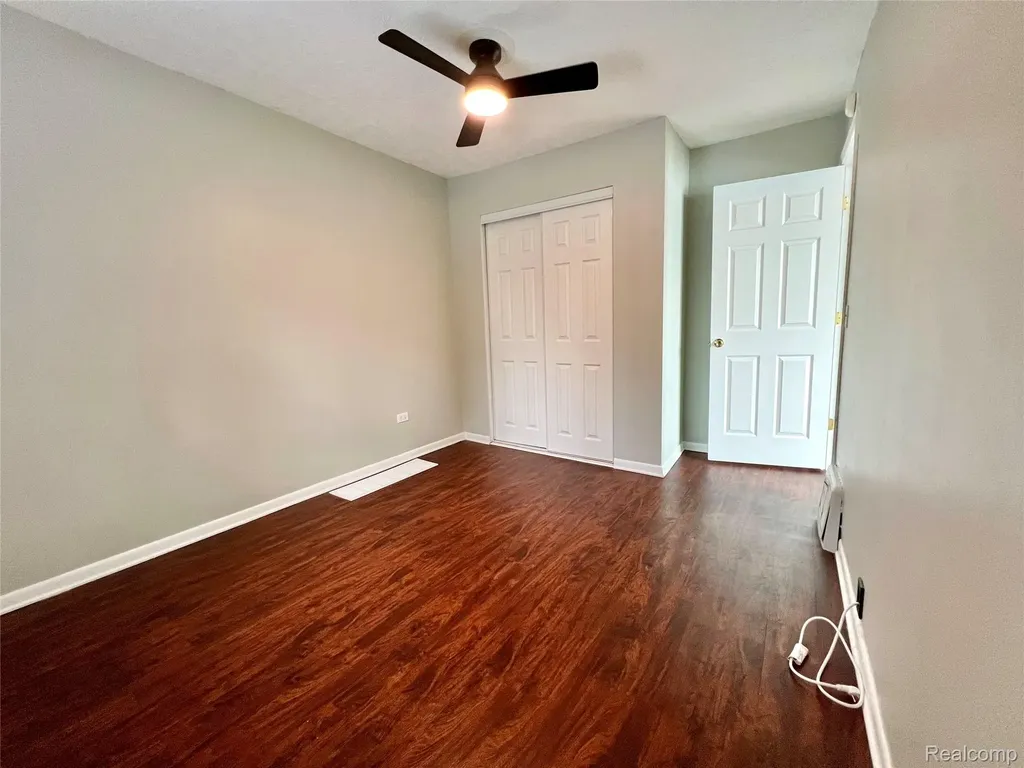 396 South Boulevard W Rochester Hills City MI 48307
