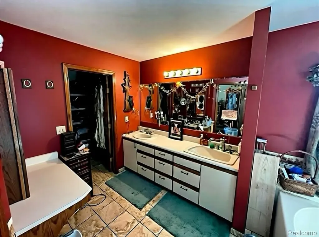 21805 S Wilwin Road Trout Lake Township MI 49793