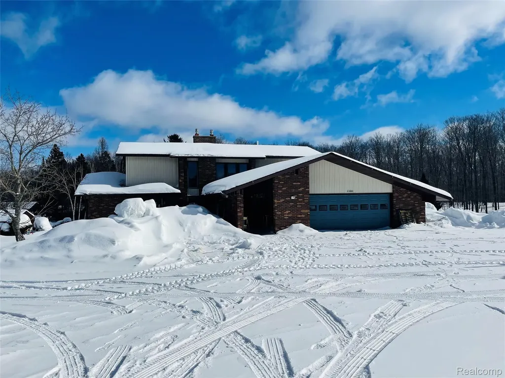 21805 S Wilwin Road Trout Lake Township MI 49793