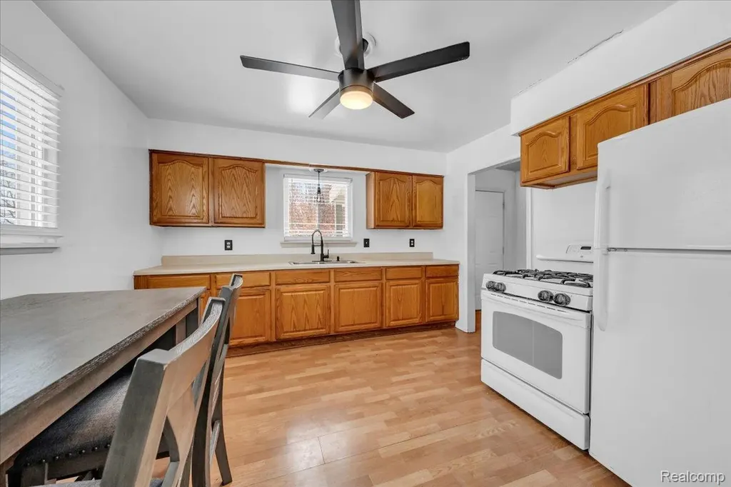 5151 Brobeck Street Flint Charter Township MI 48532
