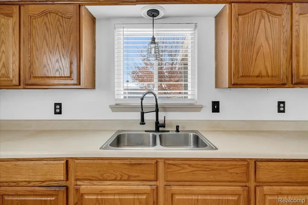5151 Brobeck Street Flint Charter Township MI 48532