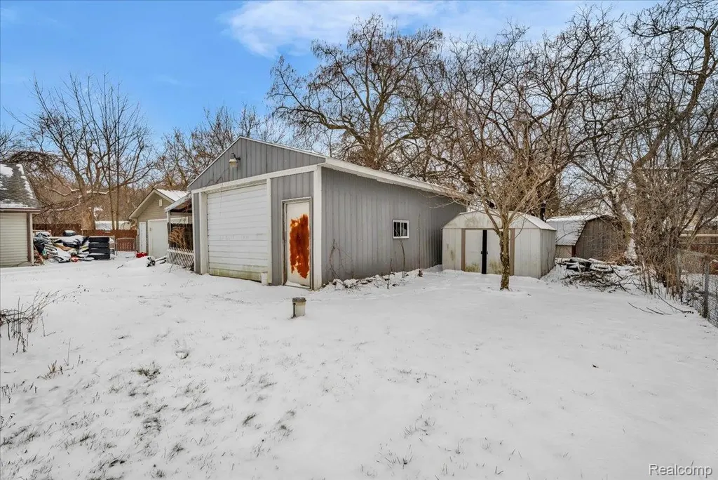 5151 Brobeck Street Flint Charter Township MI 48532