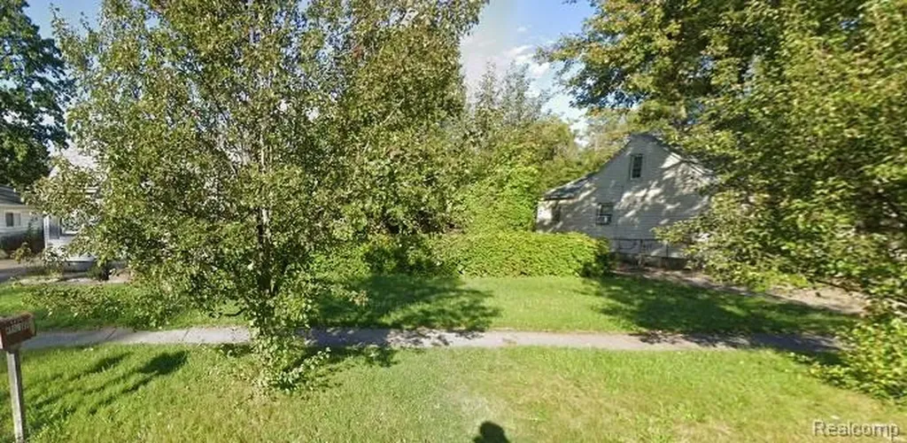 Vacant Cardwell Westland City MI 48185