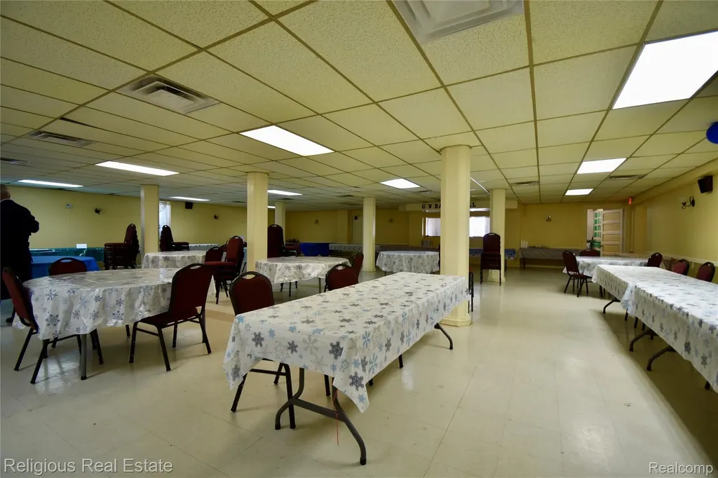 5646 Lawton Street Detroit City MI 48208