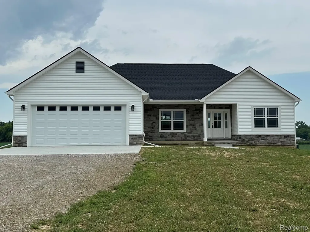 5833 Newark Road Attica Township MI 48412
