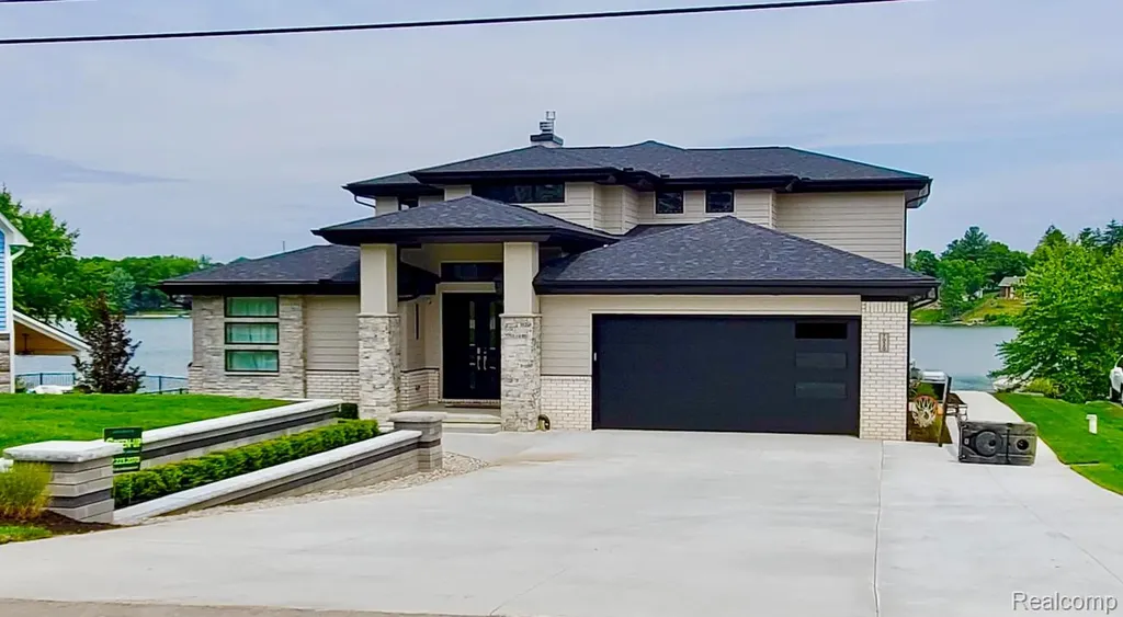 7020 Driftwood Drive Deerfield Township MI 48430