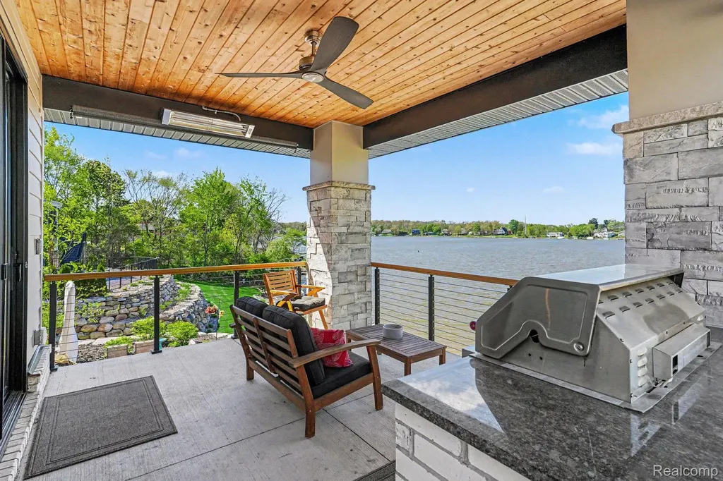 7020 Driftwood Drive Deerfield Township MI 48430