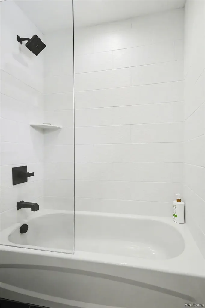 7020 Driftwood Drive Deerfield Township MI 48430