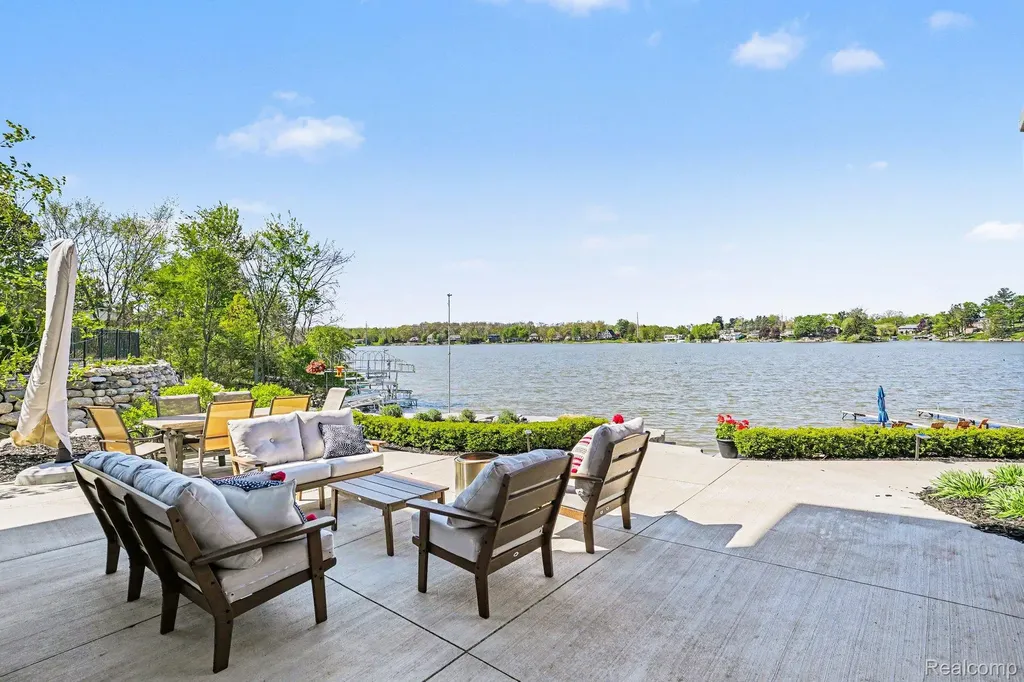 7020 Driftwood Drive Deerfield Township MI 48430