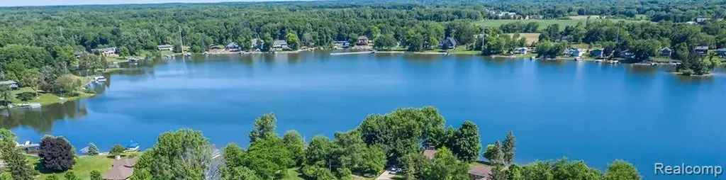 7020 Driftwood Drive Deerfield Township MI 48430