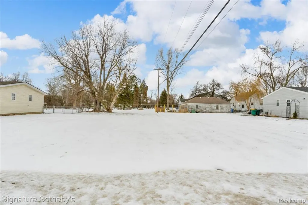 2983 Dashwood Drive Troy City MI 48083