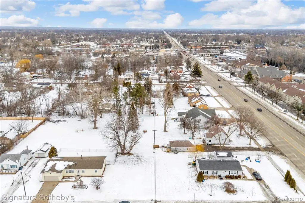 2983 Dashwood Drive Troy City MI 48083