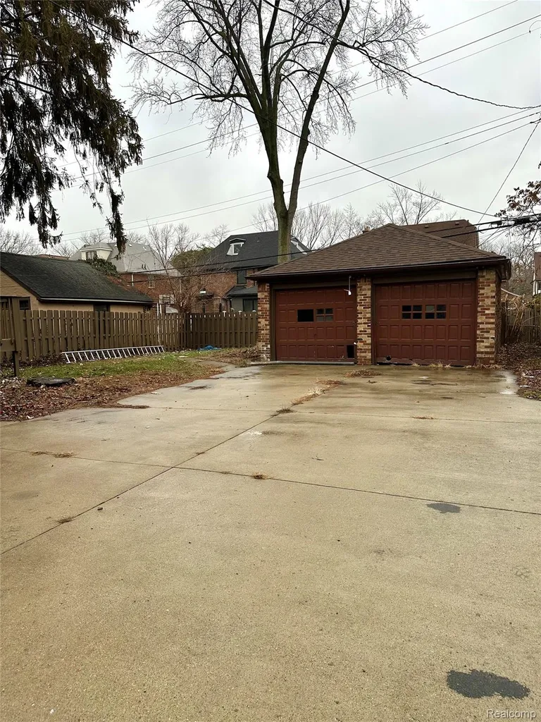 17320 Fairfield Street Detroit City MI 48221