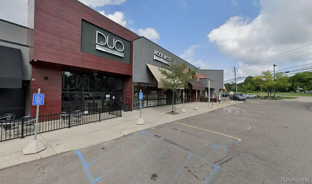 29555 Northwestern Highway Southfield City MI 48034