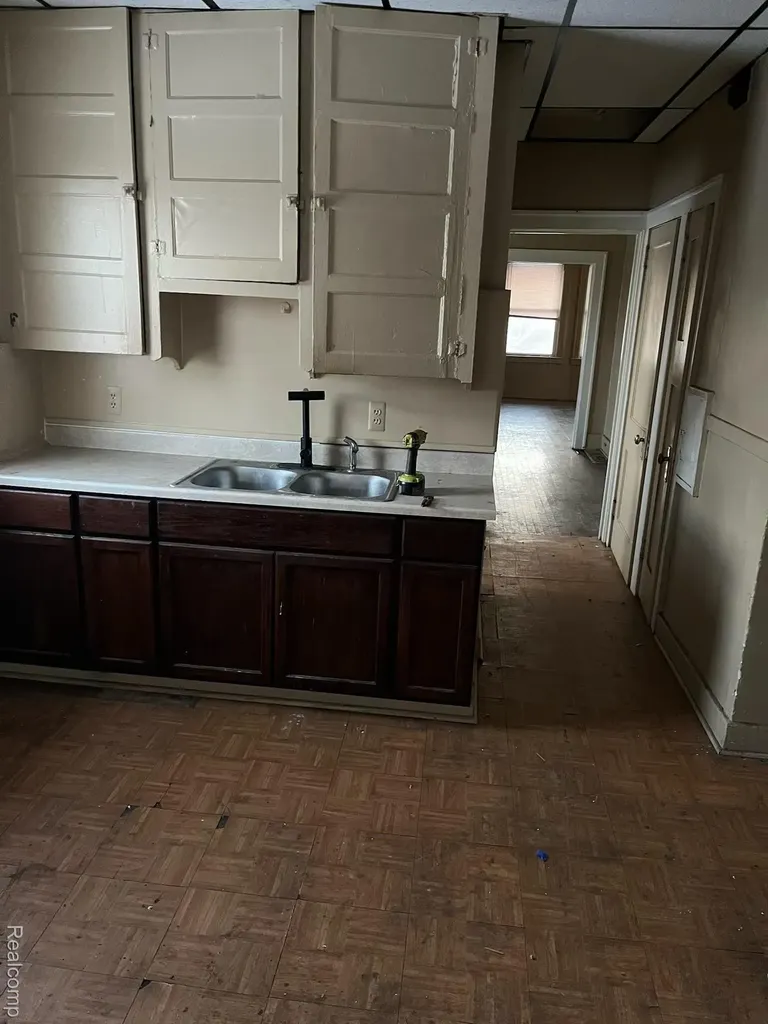 15114 Holmur Street Detroit City MI 48238