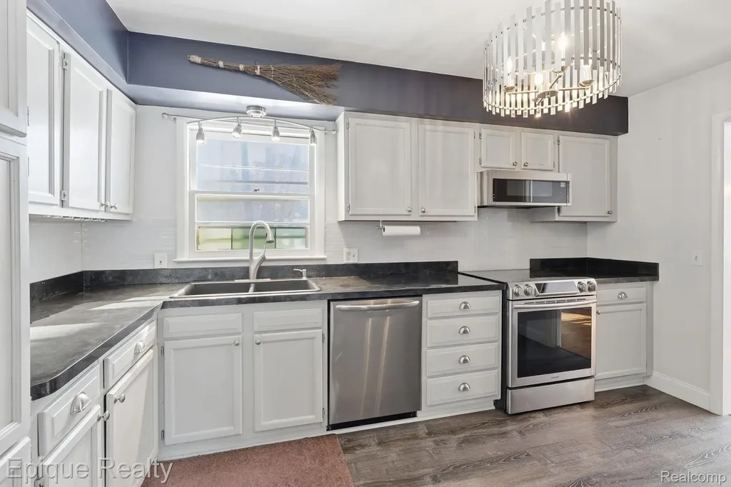 4448 Greenwood Drive Meridian Charter Township MI 48864